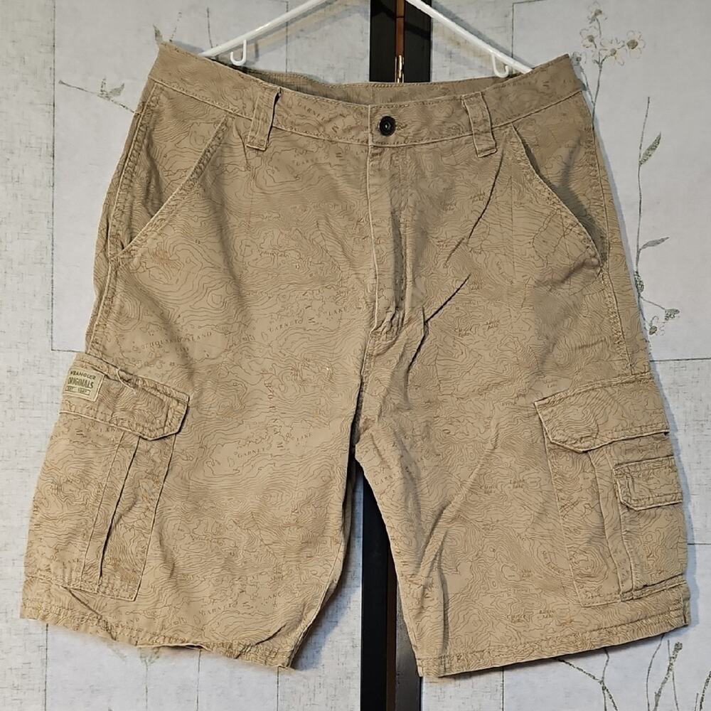 Tan Cargo Shorts with Multiple Pockets